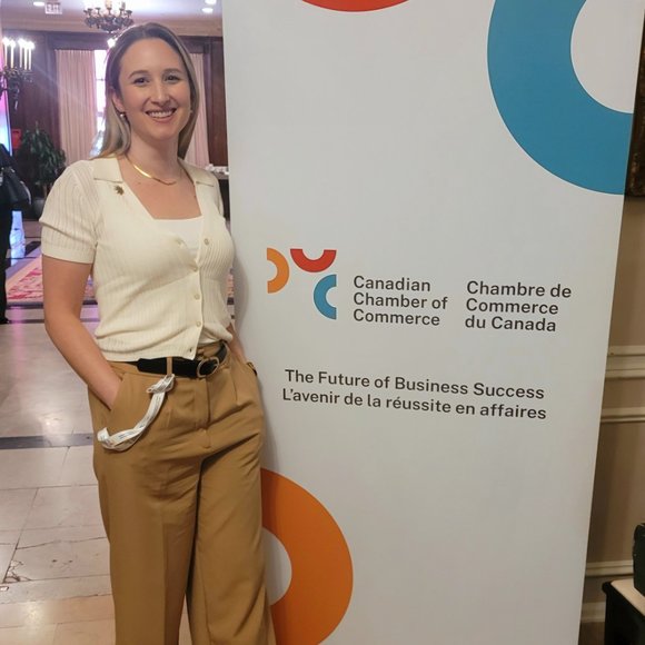 Meet your Posher, Lewissa - Picture 5 of 6